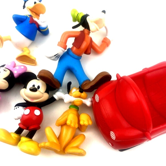 Disney Vinyl Figures Mickey&Minnie Mouse Red Car Donald Duck Pluto Goofy Toys - Picture 8 of 8